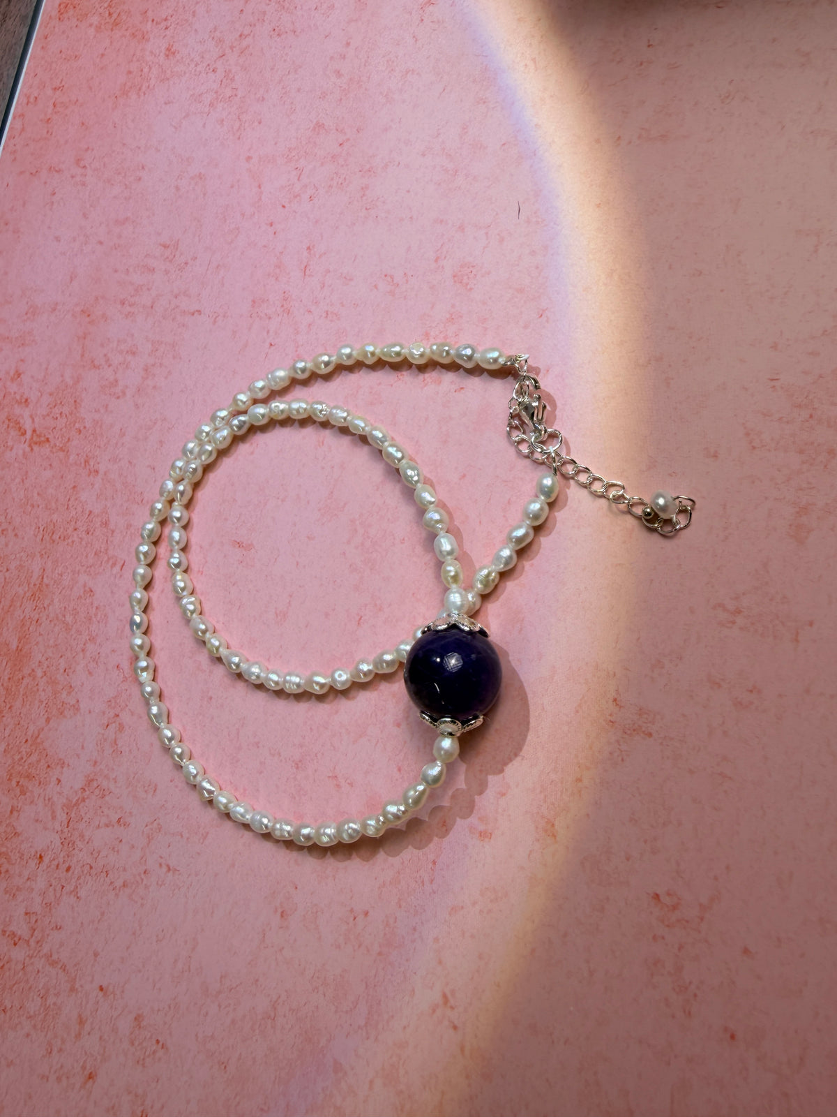 Natural pearl necklace