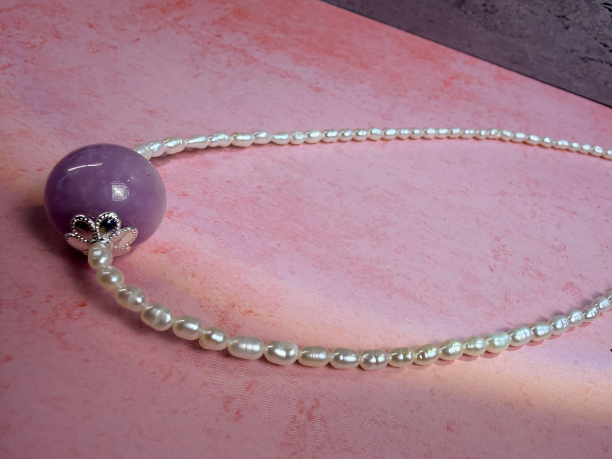 Natural pearl necklace