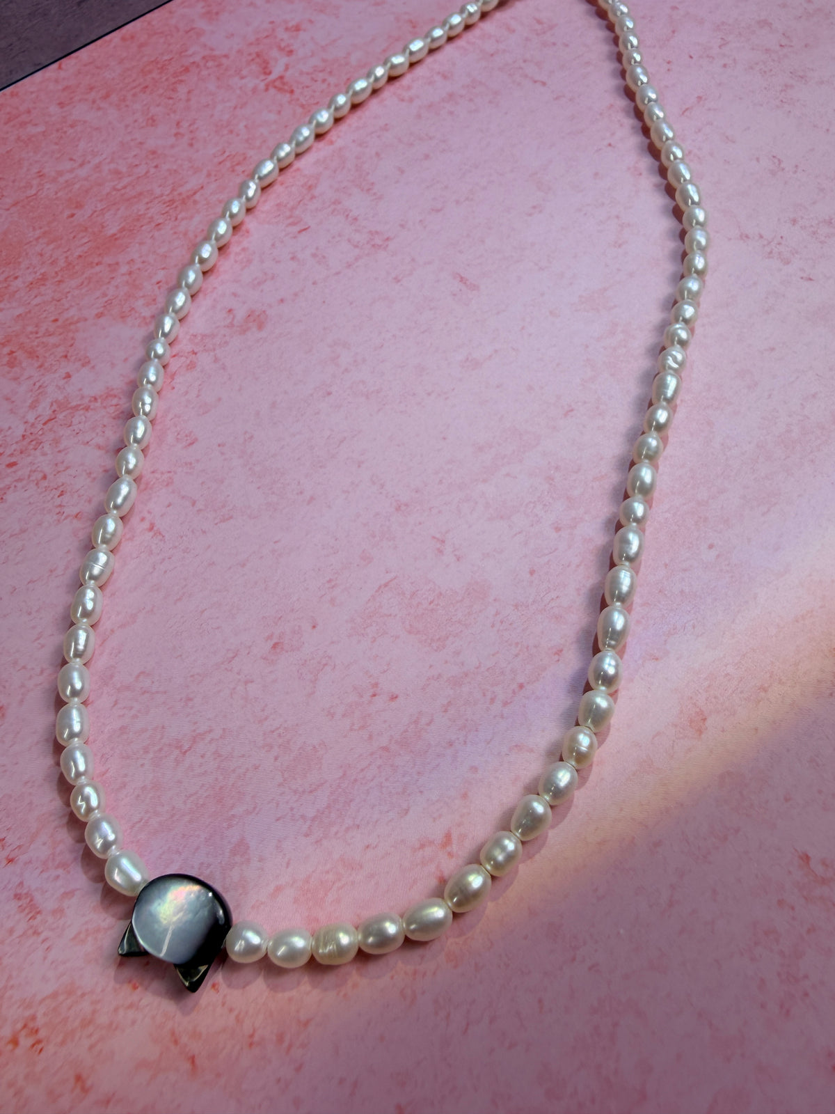 Natural Freshwater Pearl and Shell Cat Necklace