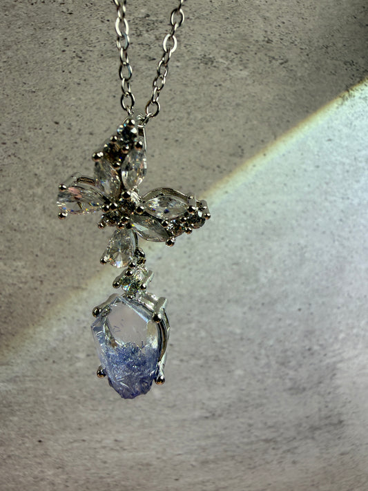 Natural Blue-Line Necklace